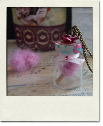 Collier fiole barbapapa 1