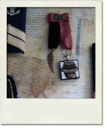 Broche militaire homme steampunk