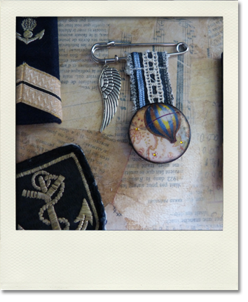 Broche militaire voyage en ballon